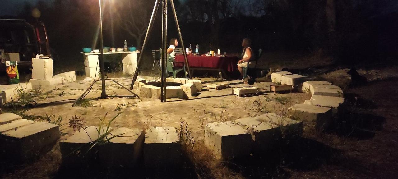 فندق Camping Terreno-Ro-Bi-Li كوتروفيانو المظهر الخارجي الصورة
